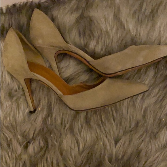 Shoes - Picture 2 of 3